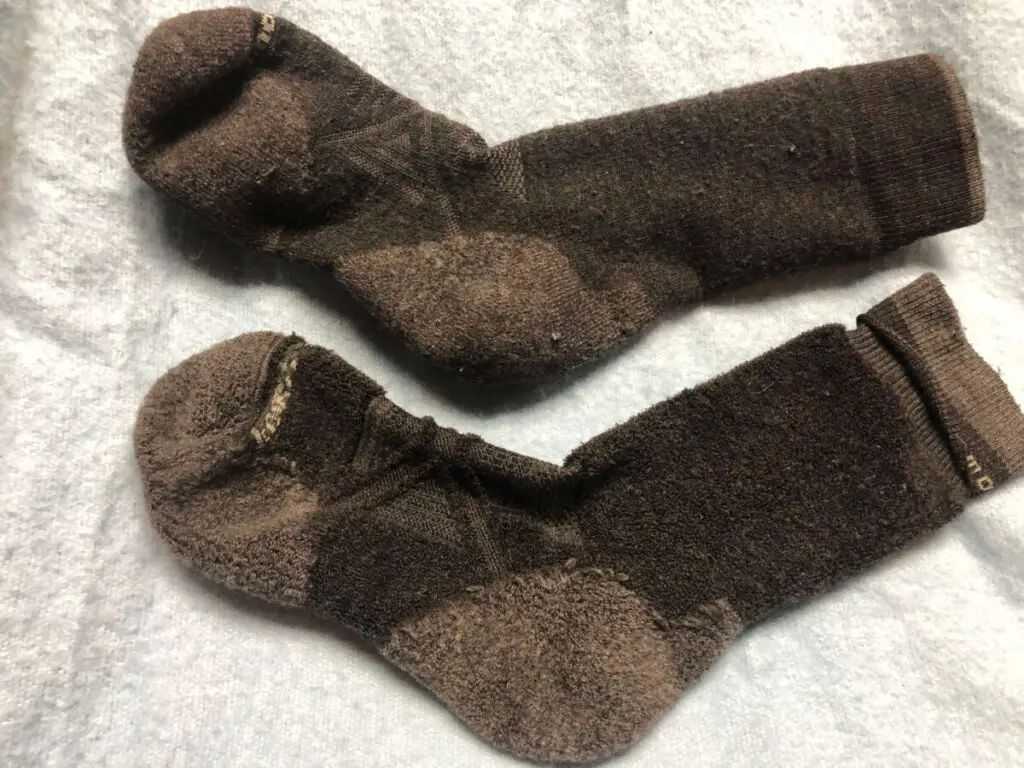 Why Wash Wool Socks Inside Out? How to Care for Wool Socks – Yarnhustler