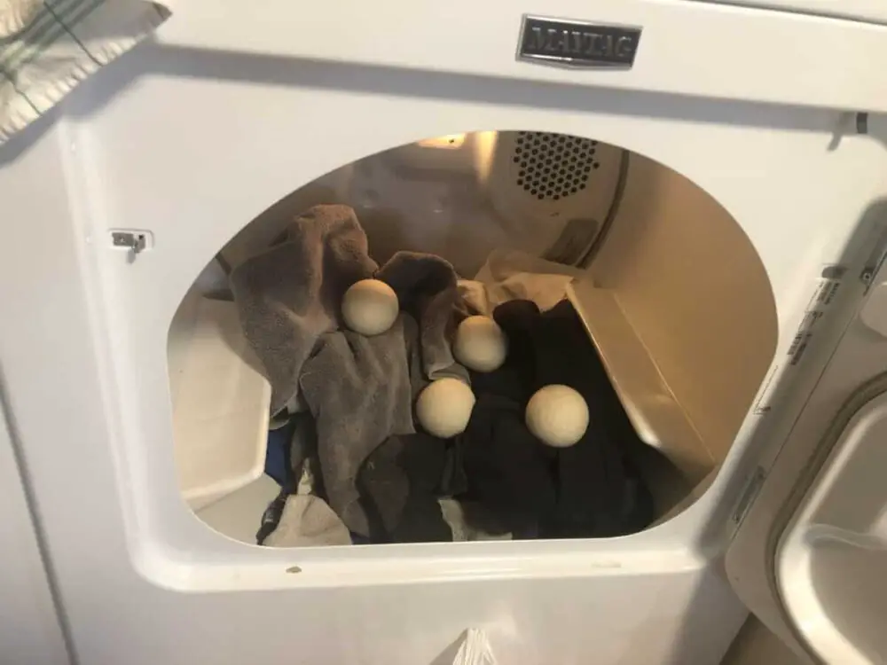 What Are Wool Dryer Balls? (3 Reasons To Use Them) Yarn Hustler