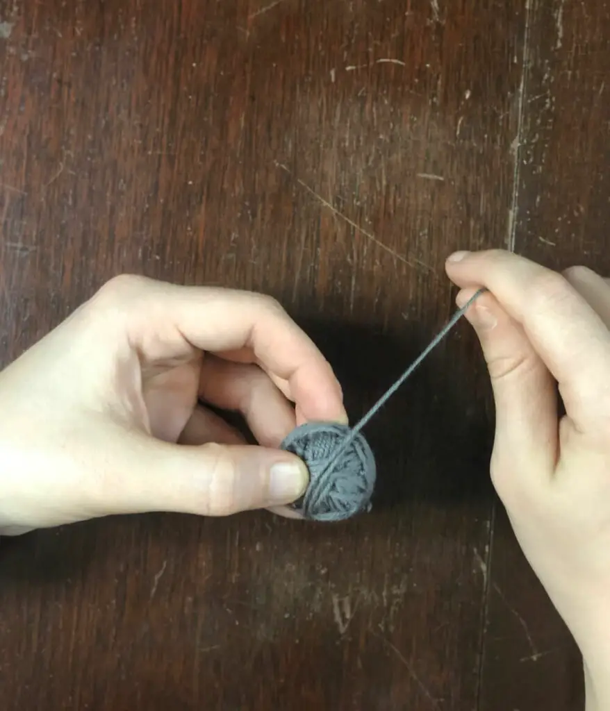 How to wind a yarn ball